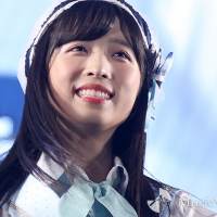AKB48小栗有以“おうちで握手会”、再開願う「笑顔でお話出来ますように」