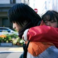 長澤まさみ、映画『MOTHER マザー』場面写真解禁