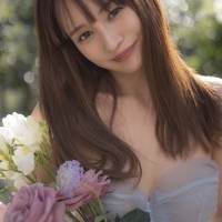 わたなべ麻衣、初のデジタル・グラビア写真集