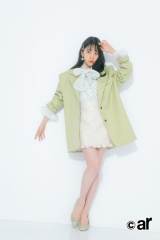 乃木坂46堀未央奈、トレンドカラー・グリーンを着こなし