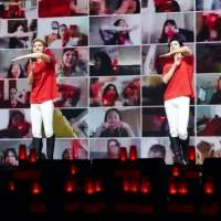 東方神起「遠くにいても近くに感じる」新スタイル公演の魅力を実証