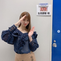 生見愛瑠、透け感のあるトップスで“オトナの甘さ”「可愛い」