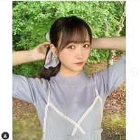 STU48石田千穂、ポニーテール＆ライトブルーコーデで爽やかに