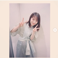 浜辺美波、爽やかな笑顔と淡いブルーのワンピ姿が反響「かわいい！」