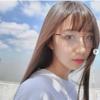 Cocomi、初の“自撮り”　母・静香に借りた携帯で「首筋が綺麗」
