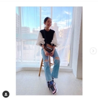 堀田真由、足し引き上品カジュアルコーデの私服　笑顔も「かわいい！」