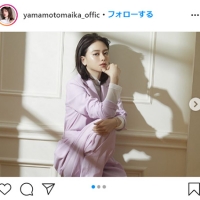 山本舞香、シャーベットカラーのセットアップで艶感メイク「かっこいい」