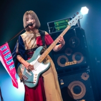 SILENT SIREN「諦めないこの世界は最高」無観客ライブで見せた音楽愛
