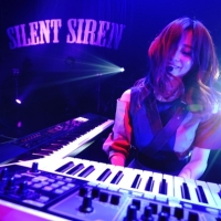 SILENT SIREN「諦めないこの世界は最高」無観客ライブで見せた音楽愛