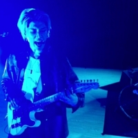 MIYAVI、ドローンを駆使した無人撮影で全18曲パフォーマンス