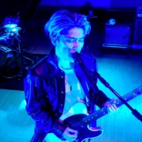 MIYAVI、ドローンを駆使した無人撮影で全18曲パフォーマンス