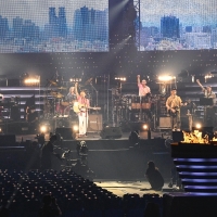 サザン「みなさんの魂がここにあります」無観客配信ライブで届けた愛と感謝