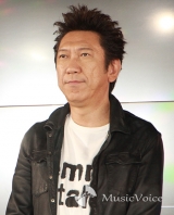 布袋寅泰デコトラから登場、パラリンピック開会式　光と音の演出に反響「感動した」