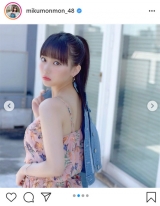 HKT48田中美久、花柄オールインワン＆キャミソールで夏らしく