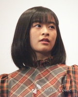 森七菜、透け素材の白ワンピ　天使のような清楚コーデに「かわいい」