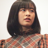 森七菜、透け素材の白ワンピ　天使のような清楚コーデに「かわいい」