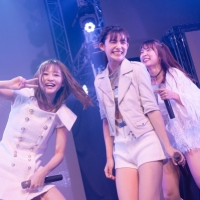 TPD「皆さんに早く会えますように！」初の無観客配信ライブで16曲披露