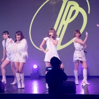 TPD「皆さんに早く会えますように！」初の無観客配信ライブで16曲披露