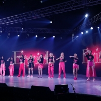 E-girls「皆さんに早く恩返しをしたい」配信ライブで見せた11人の想い
