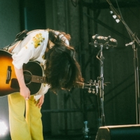 あいみょん、生配信ライブ総視聴者数57万人「みんなと会場で会いたい」