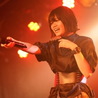 ニノミヤユイ「わたしはずっと歌い続ける」1st LIVEで魅せた気概