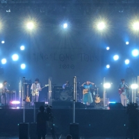 緑黄色社会、無観客ライブ配信で新曲「夏を生きる」初披露