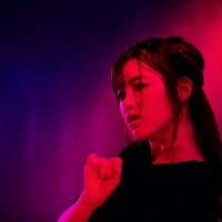 新生DEAR KISS「もっと力を付けて大きなステージに」配信ライブ８曲披露