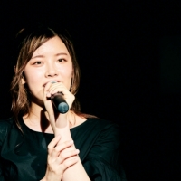 新生DEAR KISS「もっと力を付けて大きなステージに」配信ライブ８曲披露