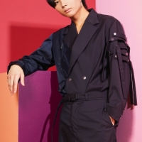 OWV、デビューシングル「UBA UBA」新ビジュアル＆ジャケ写公開