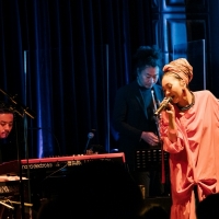 MISIA、衣装に合わせたデザインのマスクで歌唱　ステージから届けた音楽の力