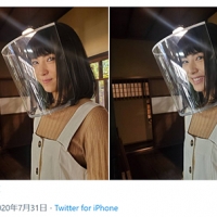 浜辺美波、フェイスガード着用写真