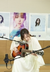福原遥、ソロ歌手デビュー１周年配信ライブでギター演奏と生歌唱を披露