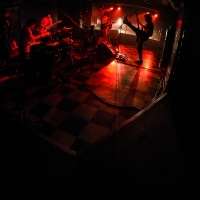 パノラマパナマタウン「これが新たな一歩目」オンラインライブで魅せた気概