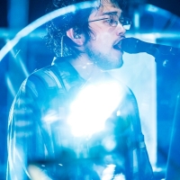 King Gnu、バンド初となる配信ライブで魅せた圧巻のステージ