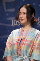 美しき原田知世、久々共演の永瀬正敏から「全く変わっていない」
