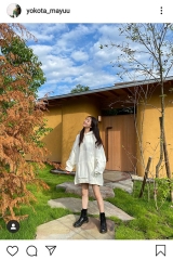 横田真悠、久しぶりに私服を披露“ぶかぶか”萌えコーデに「可愛い」