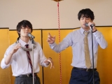 鈴木伸之＆佐野勇斗のコンビにハマる、まさかの「冬の稲妻」熱唱