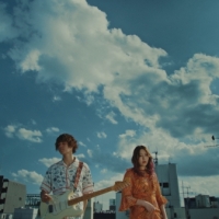 GLIM SPANKY、新曲「東京は燃えてる」MV公開