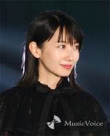 波瑠主演『#リモラブ〜普通の恋は邪道〜』恋の容疑者５人を解剖