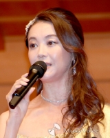 観月ありさ、パンプキン色でイメチェン報告「前髪凄く短くして」