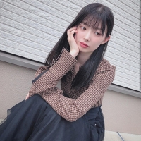 AKB48武藤十夢、シックな千鳥格子柄で秋の装い　私服を公開