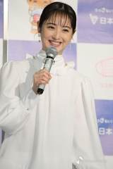 佐々木希、笑顔で呼びかけ「何でもいいから相談して」