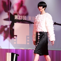 佐久間由衣『第33回東京国際映画祭』オープニングセレモニー