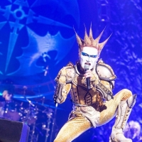 聖飢魔II「ヴィデオ黒ミサ＆生トークツアー『特別給付悪魔』」人間界に降臨
