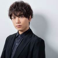山崎育三郎、ニューシングル「君に伝えたいこと」テレビ初披露