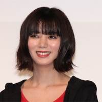 池田エライザ３変化、ロングヘアで異なる印象「さすが女優」「人形みたい」