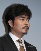 小澤征悦、スピルバーグ監督の手紙にダーツの痕が…