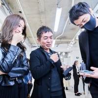 志田友美、初の写真展レセプション