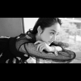 平祐奈、モノクロショットに「美形が炸裂」
