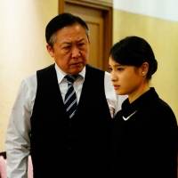 土屋太鳳＆田中圭『哀愁しんでれら』場面写真